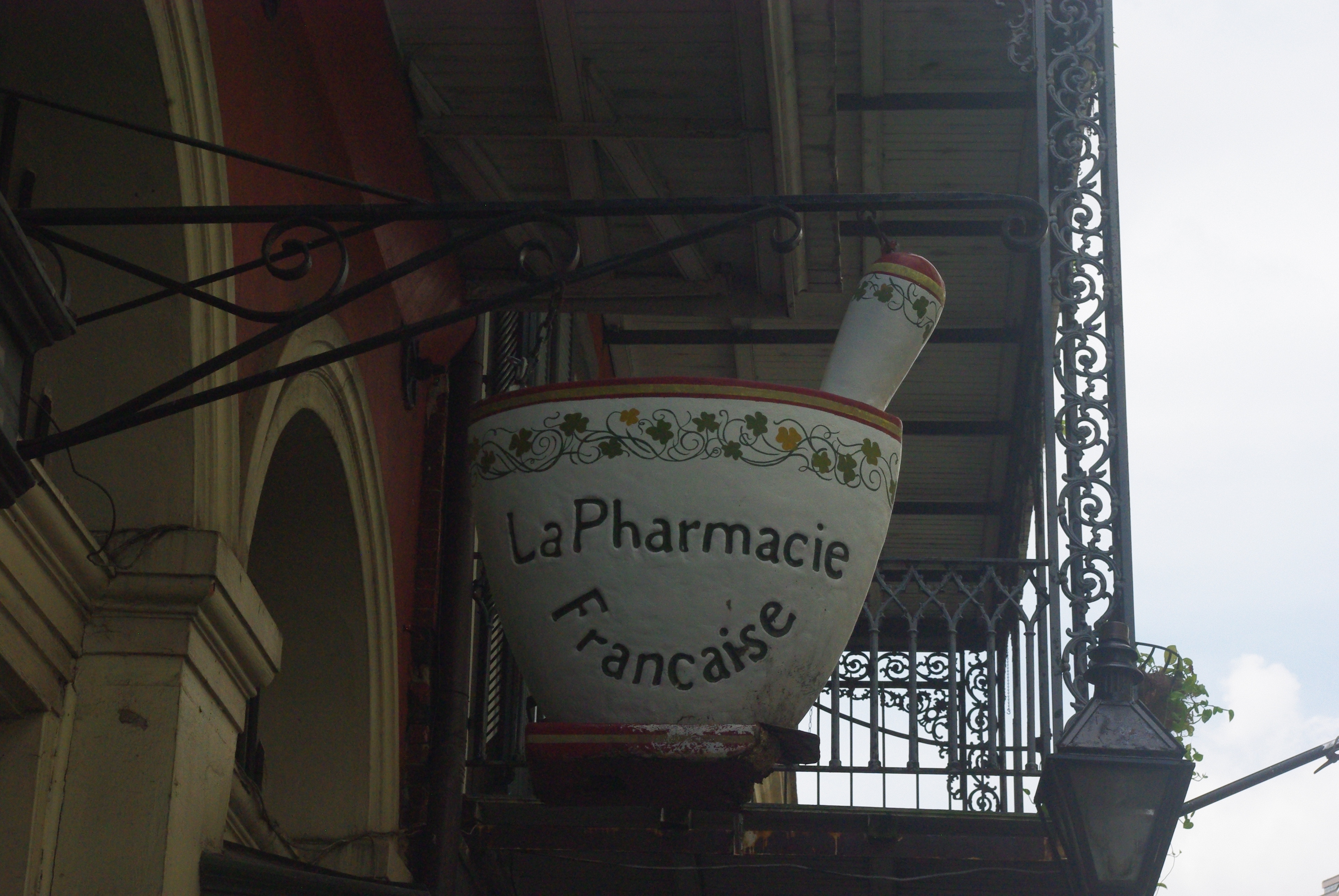 Une vieille pharmacie française